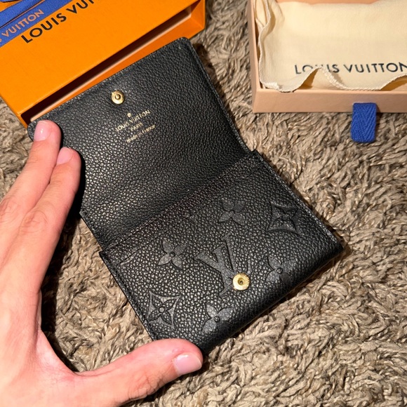 Louis Vuitton Black Wallet with Gold Accent - Picture 2 of 4